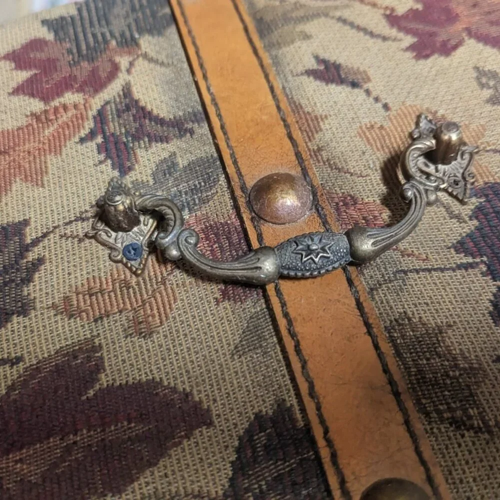 Vintage Anton Pieck Box Tapestry‎ Wood Fabric Leather Strap Bronze Fairy Decor